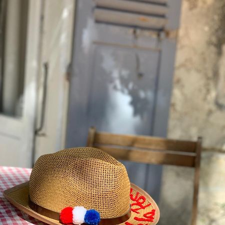 La Cle De La Porte B&B อองทีบส์ ภายนอก รูปภาพ