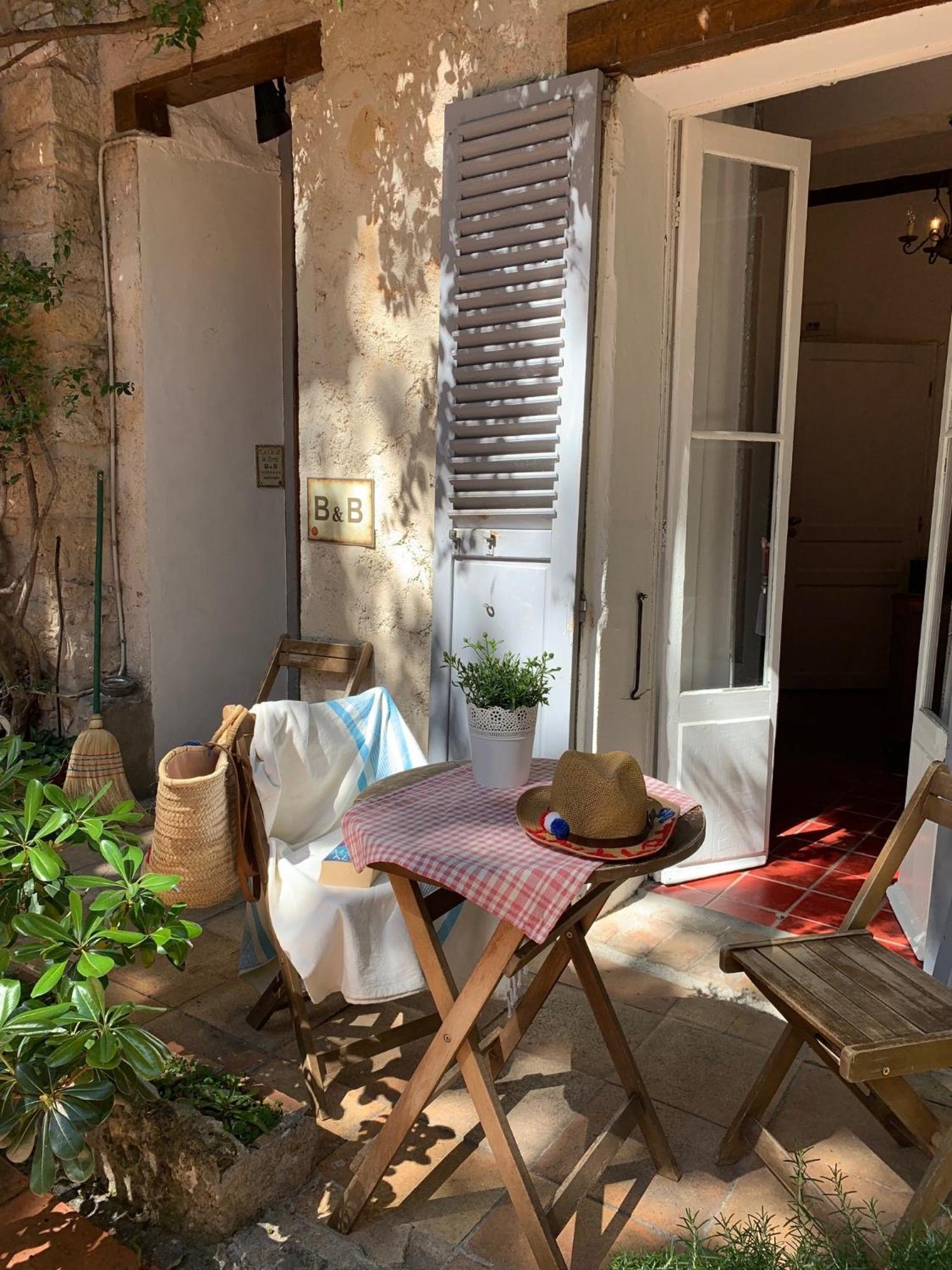 La Cle De La Porte B&B อองทีบส์ ภายนอก รูปภาพ