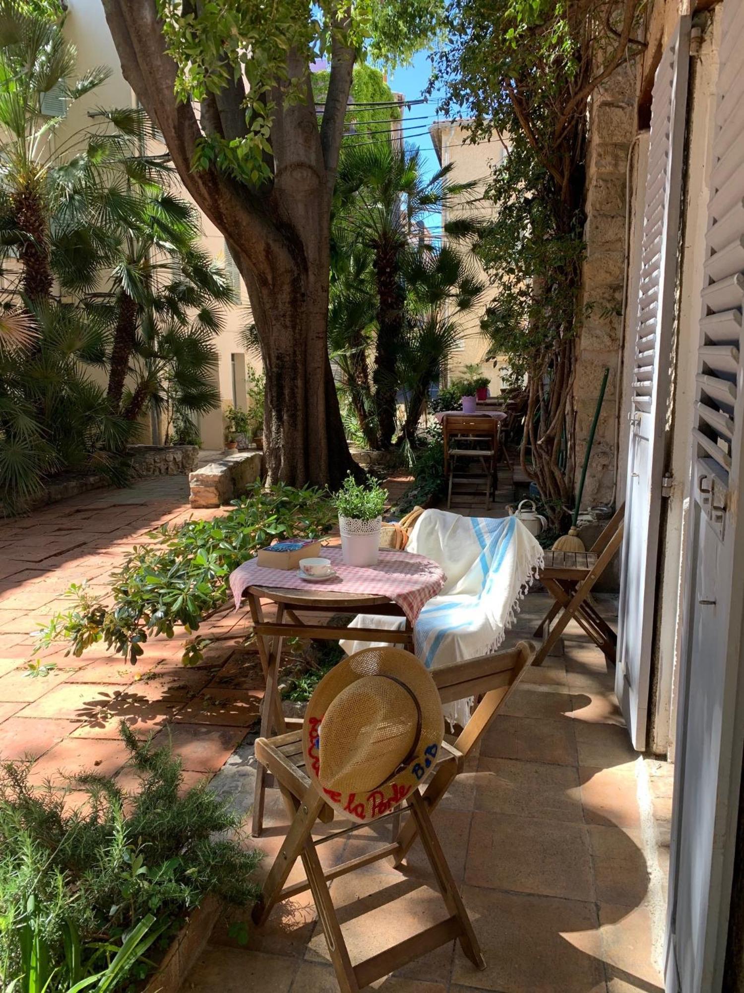La Cle De La Porte B&B อองทีบส์ ภายนอก รูปภาพ