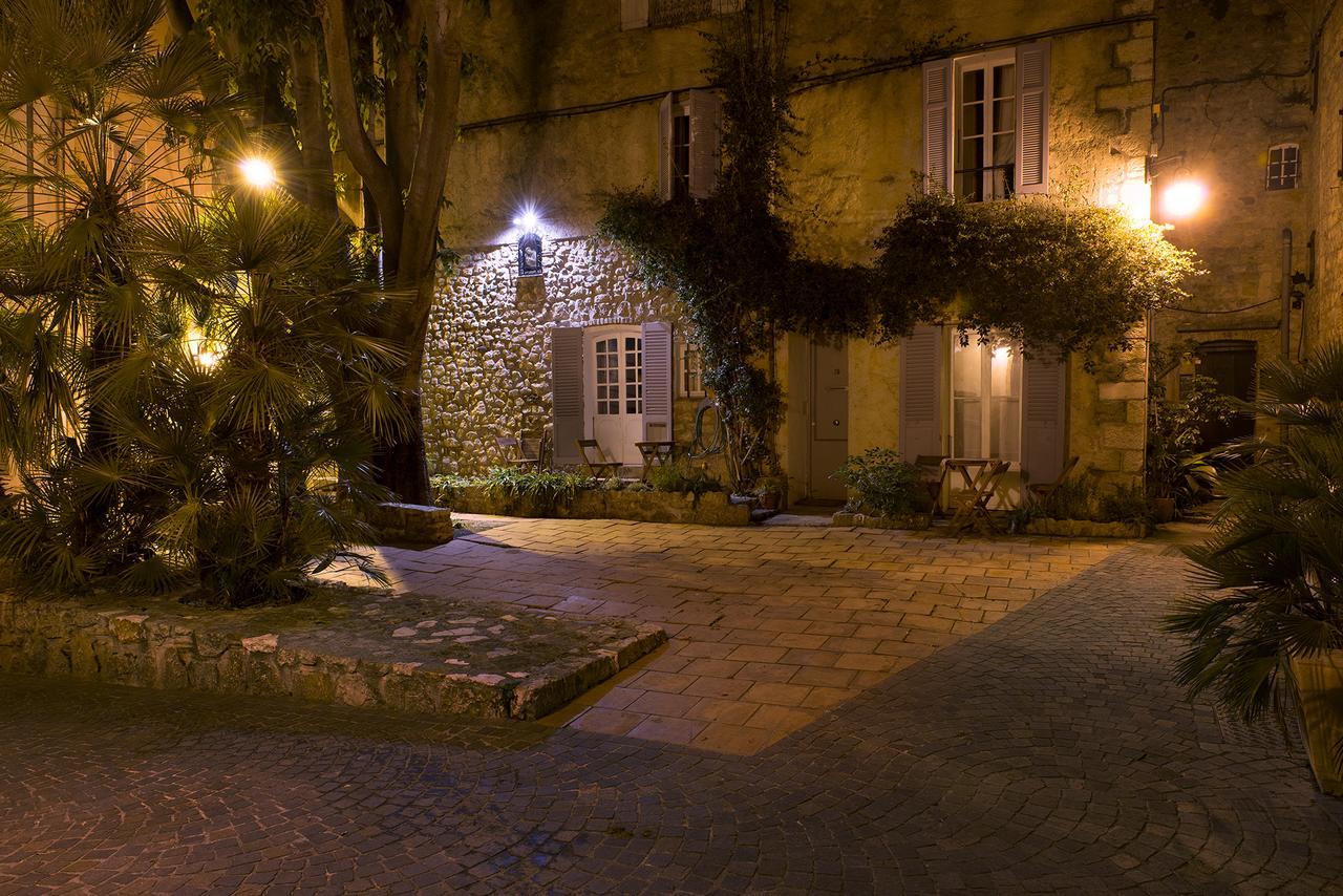 La Cle De La Porte B&B อองทีบส์ ภายนอก รูปภาพ