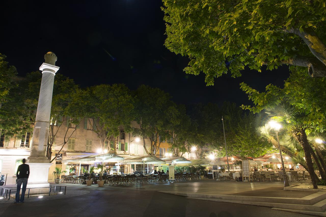 La Cle De La Porte B&B อองทีบส์ ภายนอก รูปภาพ